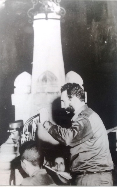 Foto de Fidel en el acto de constitución de los CDR, 28 de septiembre de 1960. Fondos BNCJM